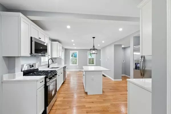 East Bridgewater, MA 02333,11 Willow Ave