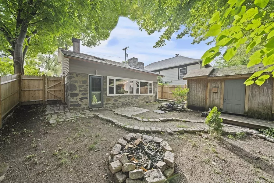 28 Birchbrow Ave, Weymouth, MA 02191