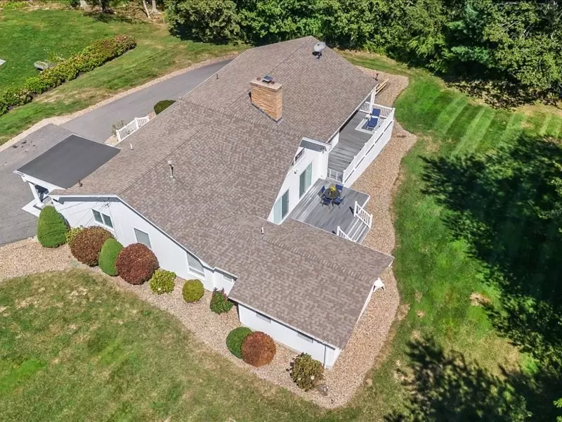 6 Strathmore Rd, Dartmouth, MA 02747