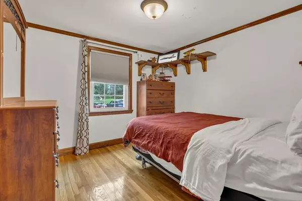 Braintree, MA 02184,21 Faxon St