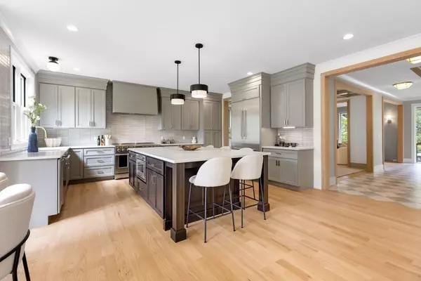 Needham, MA 02492,107 Valley Road