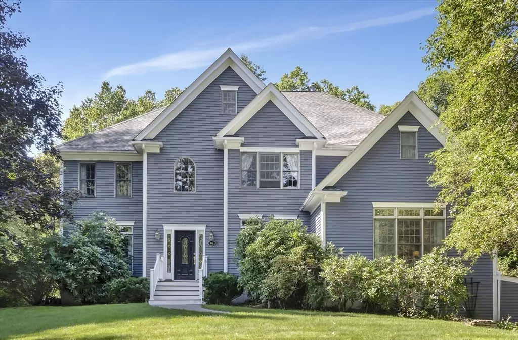 Easton, MA 02356,66 Poquanticut Avenue
