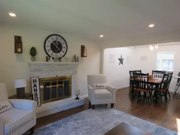 Hanson, MA 02341,275 Whitman St