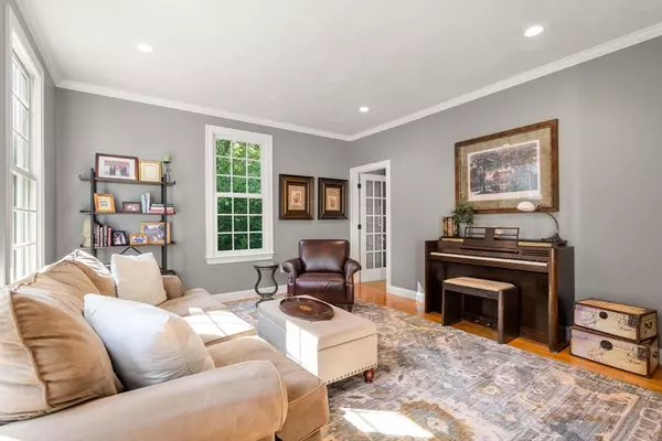 Southborough, MA 01772,9 Wentworth Drive