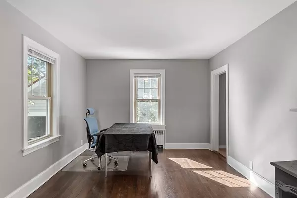 Southbridge, MA 01550,33 Clark St