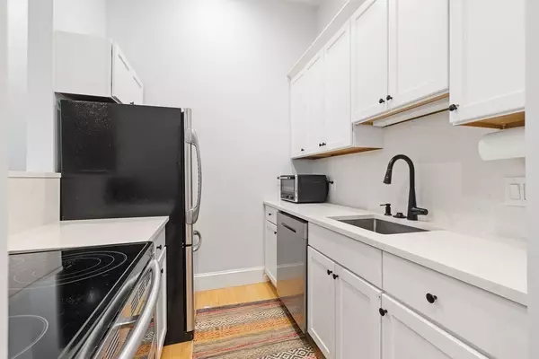 Boston, MA 02116,193 West Canton St #2