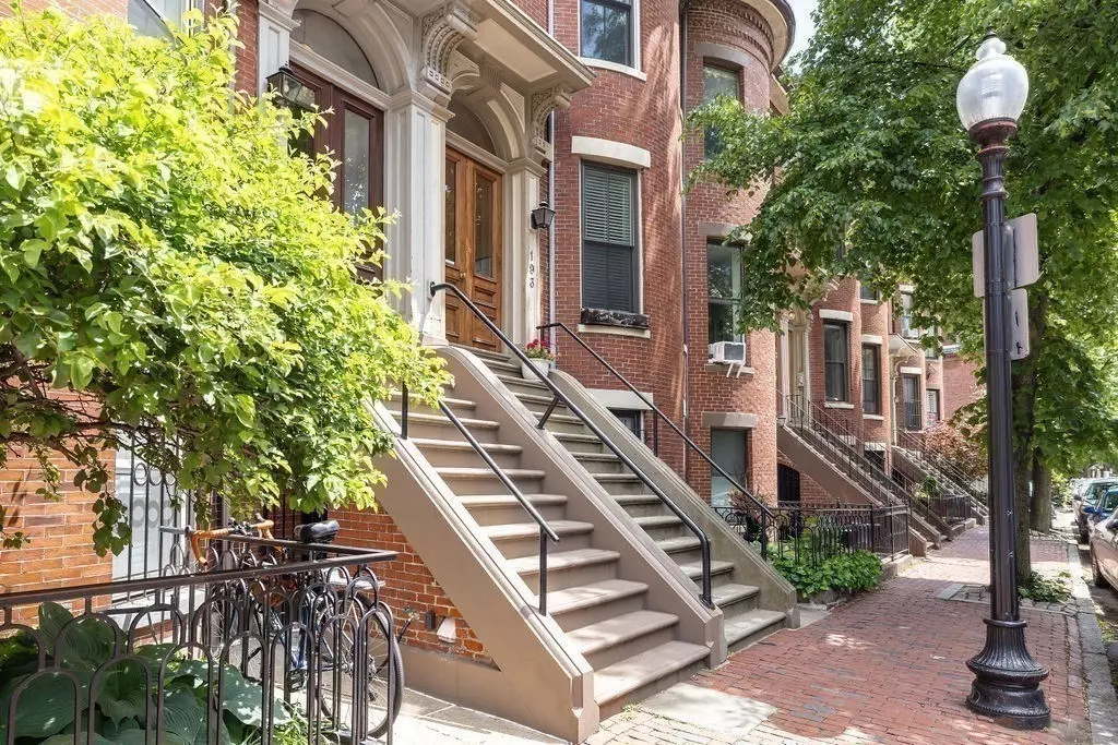 Boston, MA 02116,193 West Canton St #2