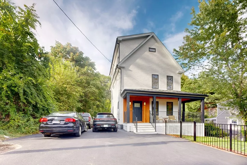 Wakefield, MA 01880,61 Forest Street