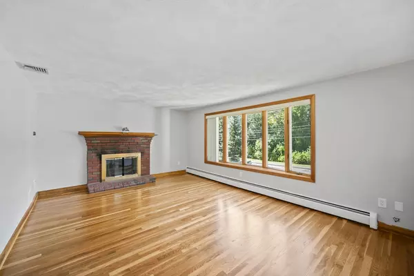 Braintree, MA 02184,293 Alida Rd