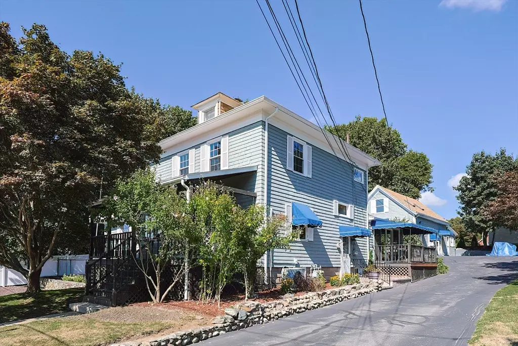 North Attleboro, MA 02760,64 Smith St