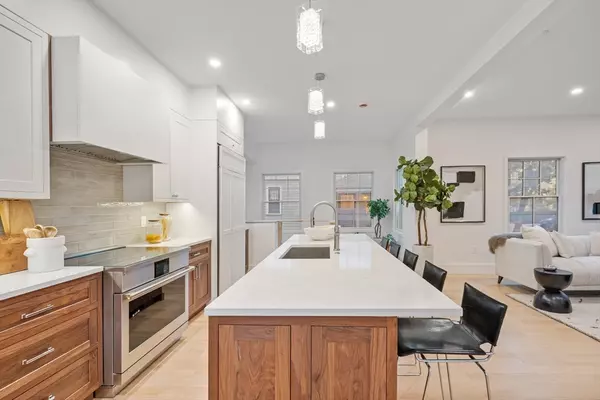 Brookline, MA 02446,65 Francis #65