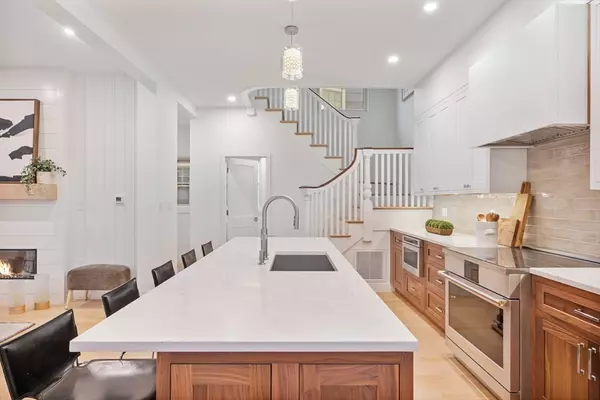 Brookline, MA 02446,65 Francis #65
