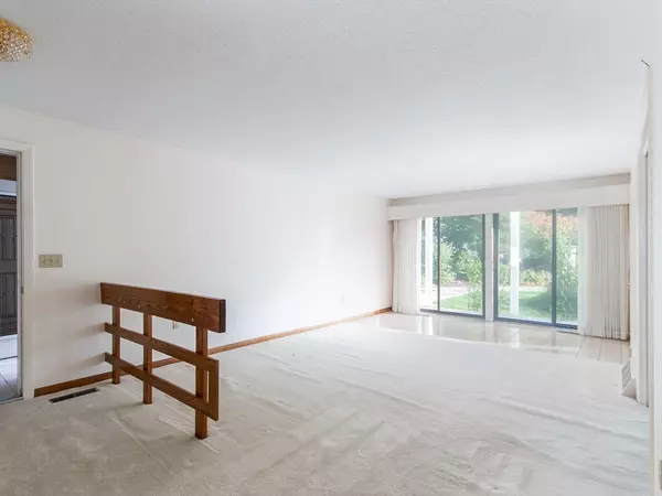 Nashua, NH 03062,30 Clearview Drive