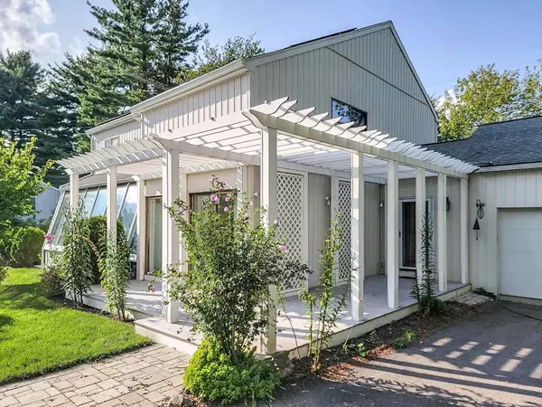 Nashua, NH 03062,30 Clearview Drive