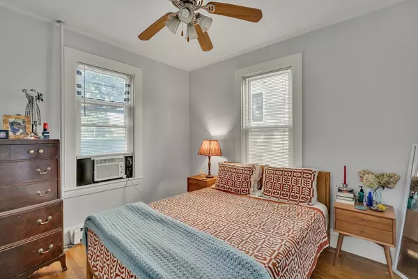 Brookline, MA 02445,105 Franklin St #1