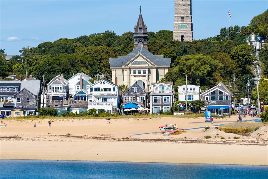 269-271 Commercial Street, Provincetown, MA 02657