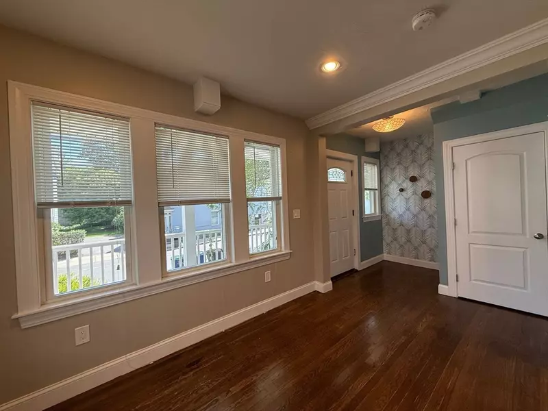 210 Cedar #1, Somerville, MA 02145