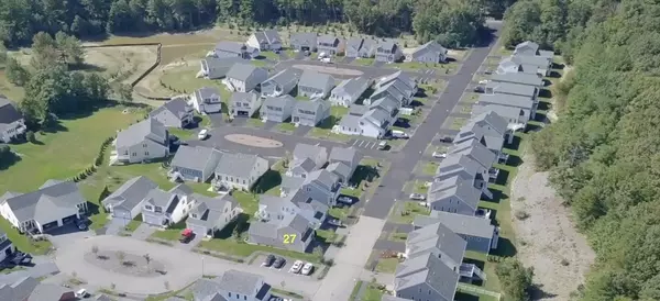 27 Tea Party Circle #27, Holden, MA 01520