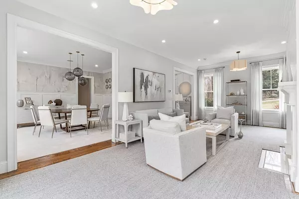 Weston, MA 02493,168 Beaver Rd