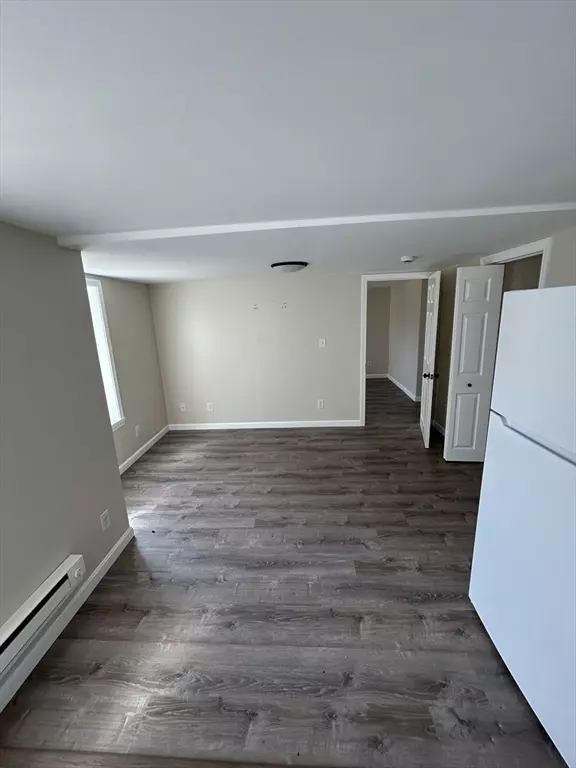 Webster, MA 01570,11 5th Ave #11 1/2