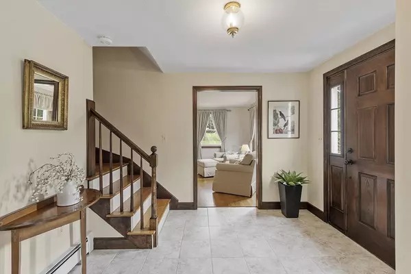 Andover, MA 01810,11 Eastman Rd