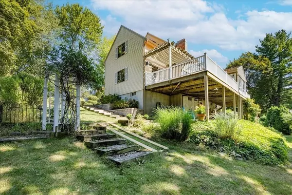 Beverly, MA 01915,11 Elizabeth Avenue
