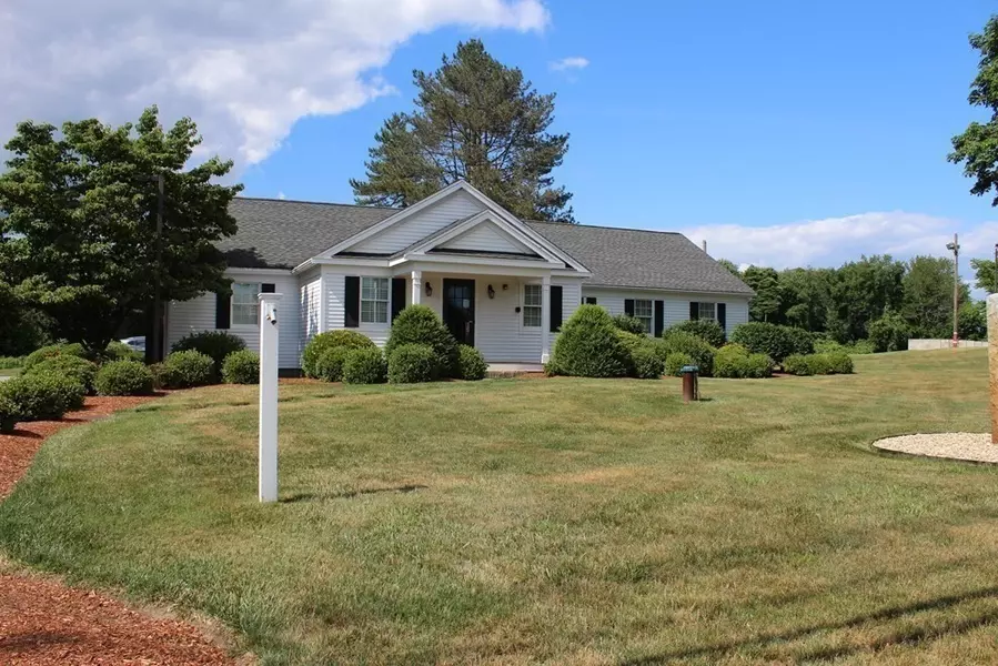 1 Uxbridge Rd, Mendon, MA 01756