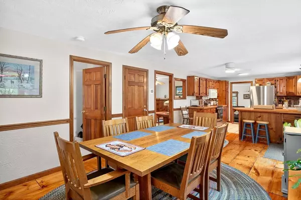 Harwich, MA 02645,14 Dogwood Ln