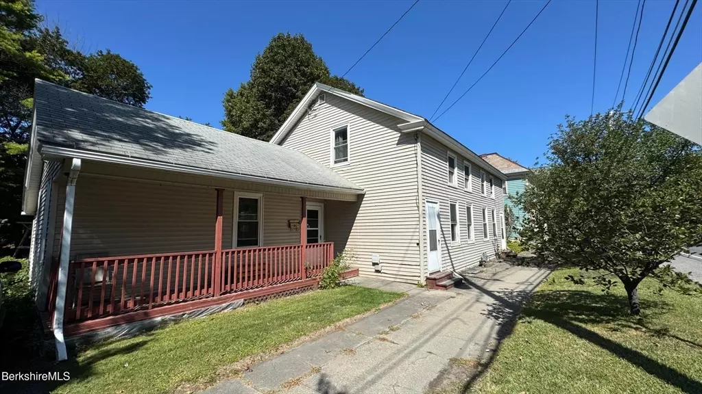 Adams, MA 01220,98-100 Columbia Street