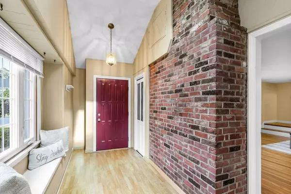 Agawam, MA 01001,121 Reed Street