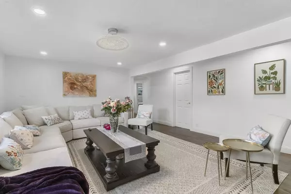 Billerica, MA 01821,3 Primrose Rd