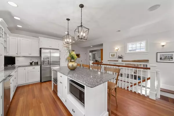 Duxbury, MA 02332,104 Standish St