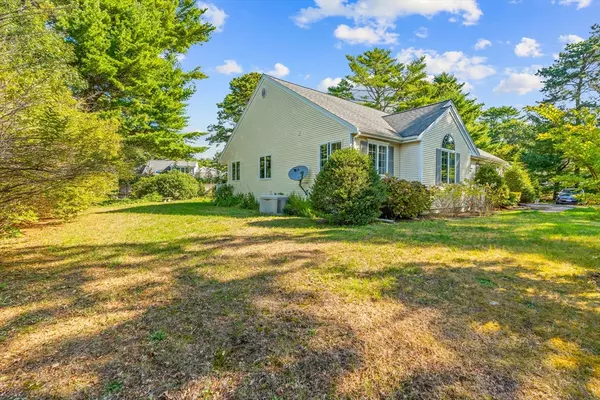 Mashpee, MA 02649,12 Yardarm Drive