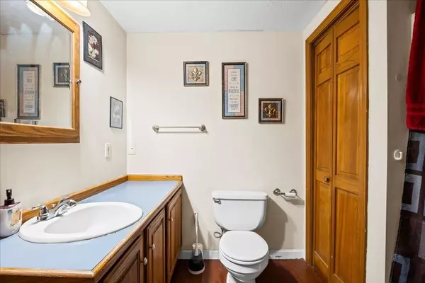 Southbridge, MA 01550,244 Pleasant St