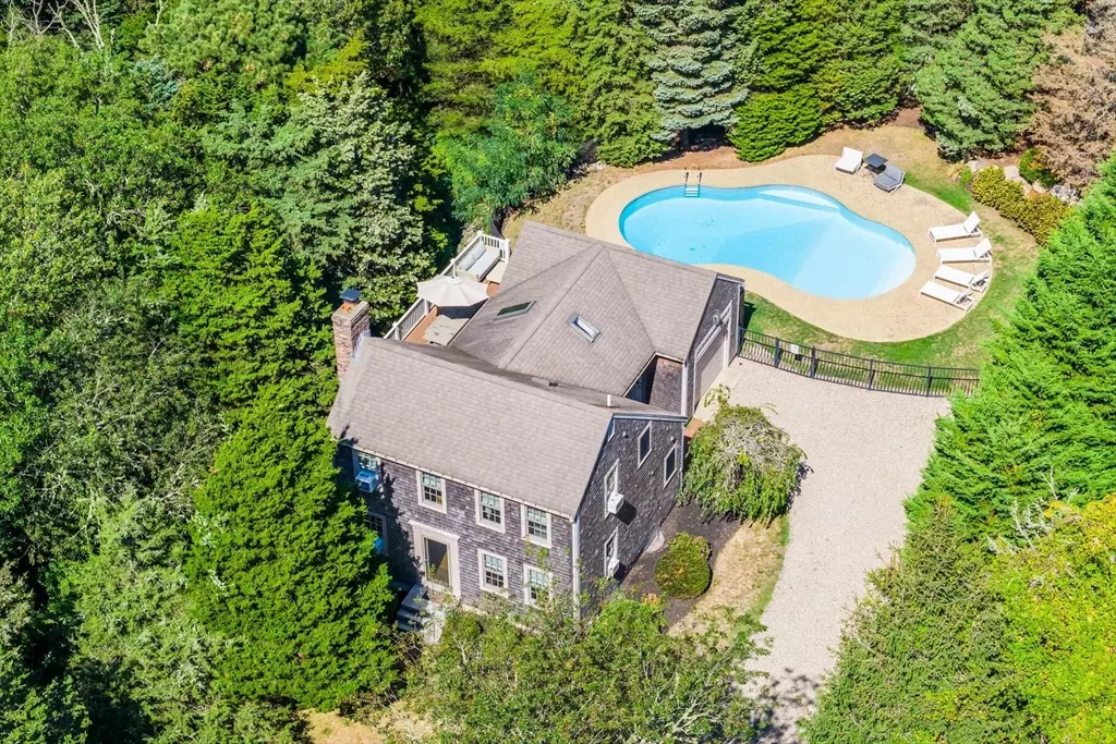 Orleans, MA 02653,15 Dale Ann Drive