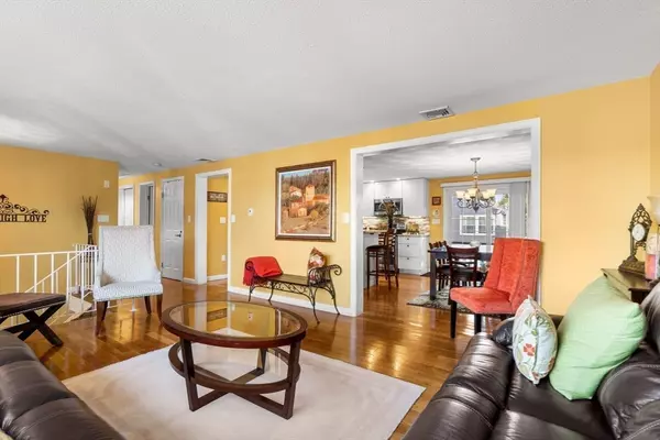 Revere, MA 02151,81 Hutchinson St