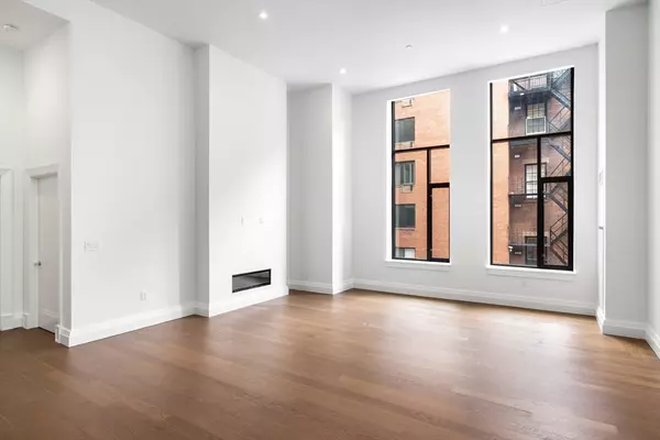 Boston, MA 02114,45 Temple St #306