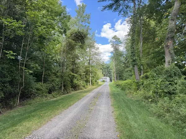 Taunton, MA 02718,492 Richmond Street #B