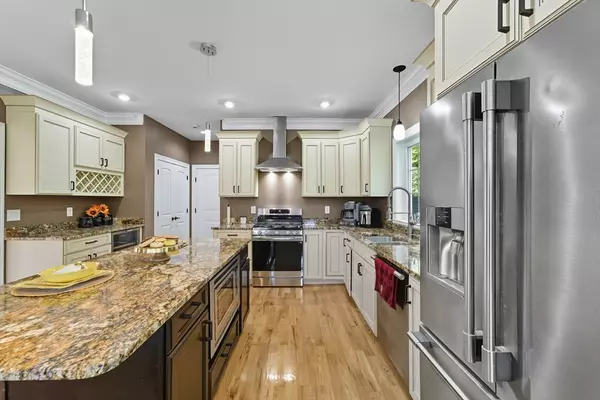 Westfield, MA 01085,3 Angelica Drive