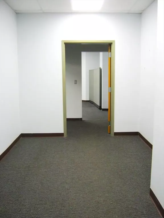 Fitchburg, MA 01420,166 Boulder Drive #102