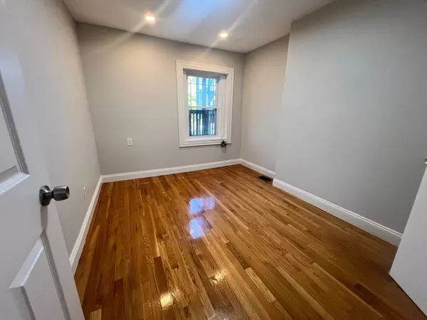 Boston, MA 02119,2997 Washington Sgt #1