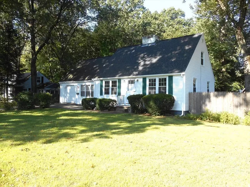 48 Beeler Ave, Chicopee, MA 01020