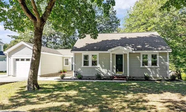 Westford, MA 01886,16 Abbot Street