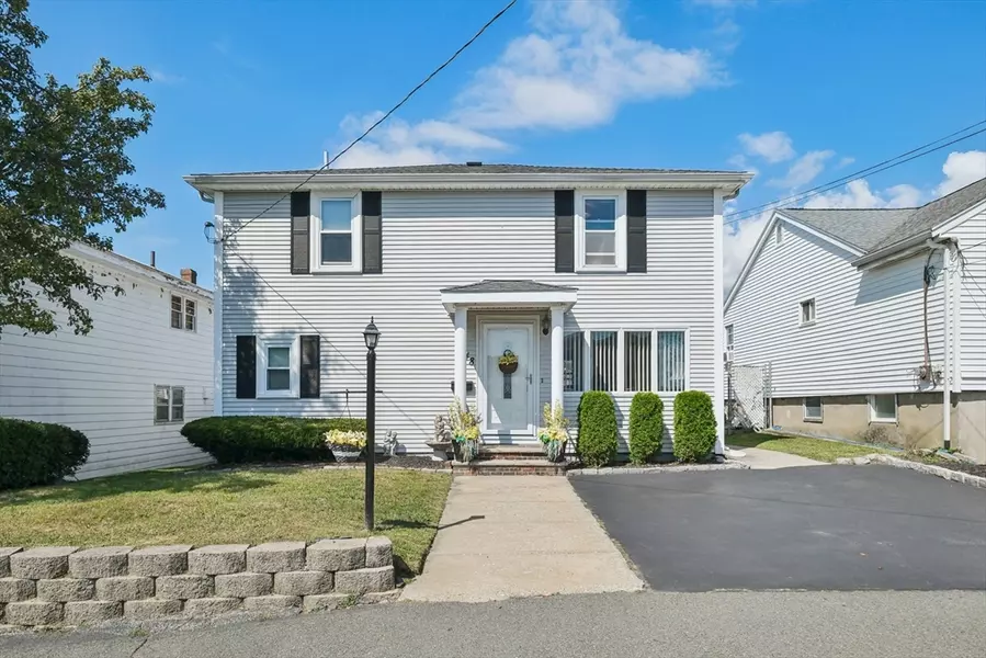 48 Newman St, Revere, MA 02151