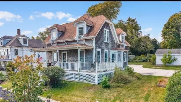 Plymouth, MA 02360,27-1/2 Fremont St #2