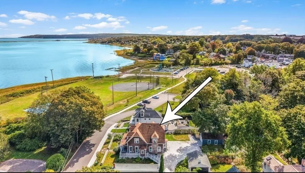 Plymouth, MA 02360,27-1/2 Fremont St #2