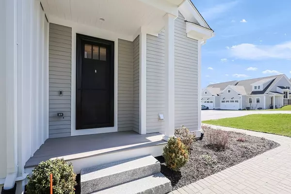 13 Birkdale Ln #13, Hopkinton, MA 01748