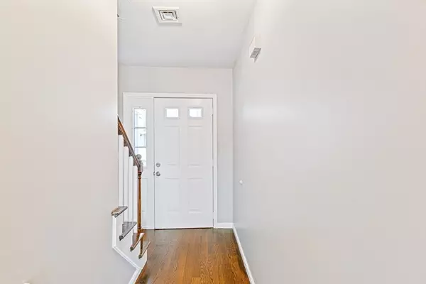 Revere, MA 02151,109 Salem St #405