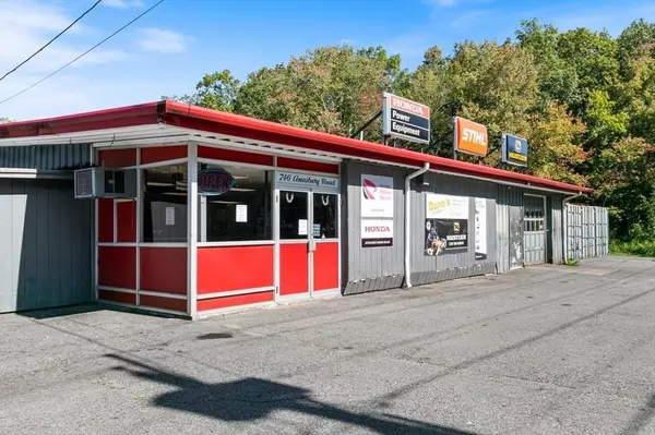 Haverhill, MA 01830,746 Amesbury Rd