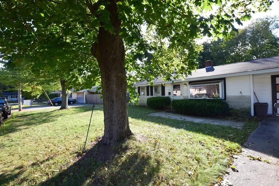 31 Pontiac Rd, Brockton, MA 02302
